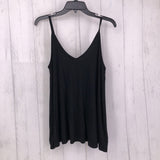 M slvls Double v neck tank