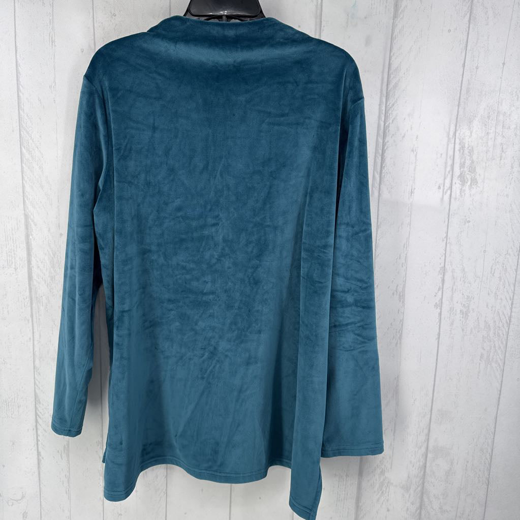 XL/P l/s mock neck velour top