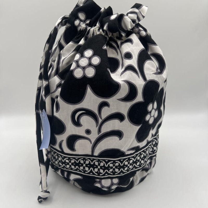 flower print ditty bag