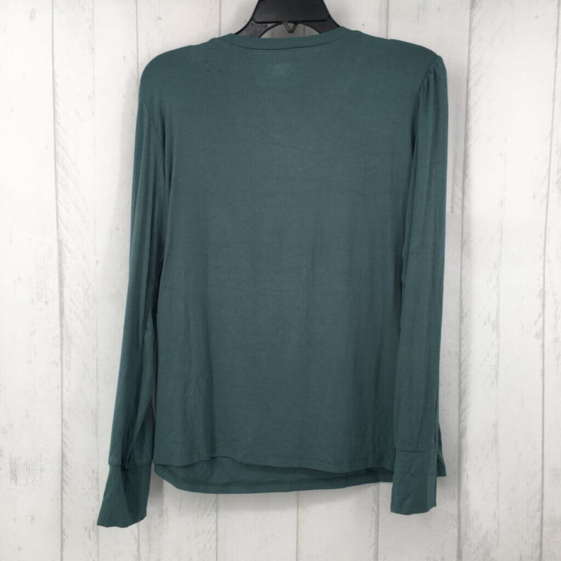 XL l/s v-neck top