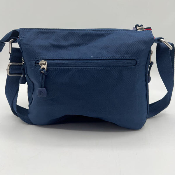 sm nylon multi pocket crossbody