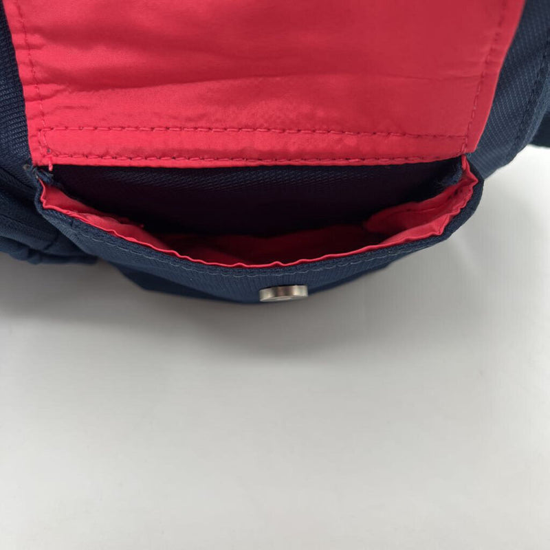 sm nylon multi pocket crossbody