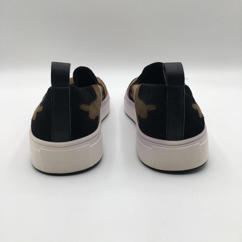 7M Suede Camo Slip on