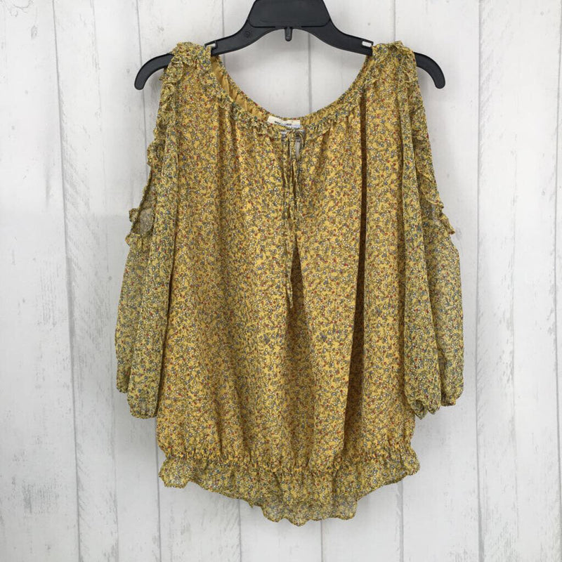 R88 L 3/4 cold shoulder floral top