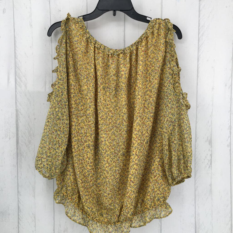 R88 L 3/4 cold shoulder floral top