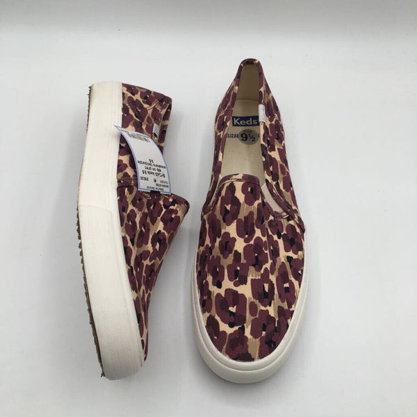 9.5 slip on print sneakers