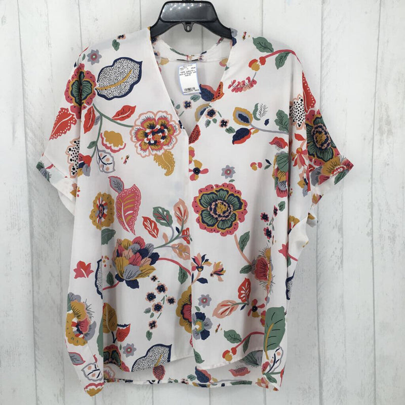 M v-neck s/s flower