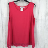 L Lace trim round neck