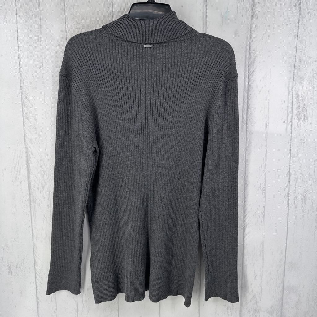 R69 XL l/s t-neck top