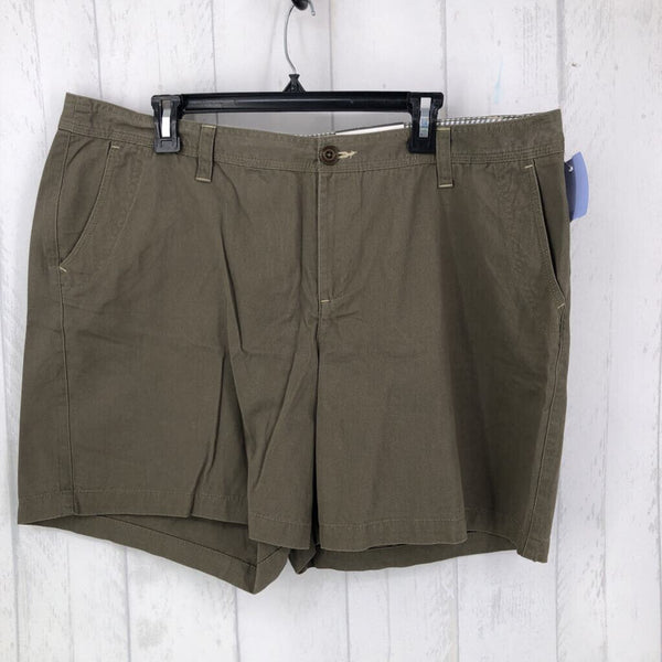 R18 18W khaki shorts