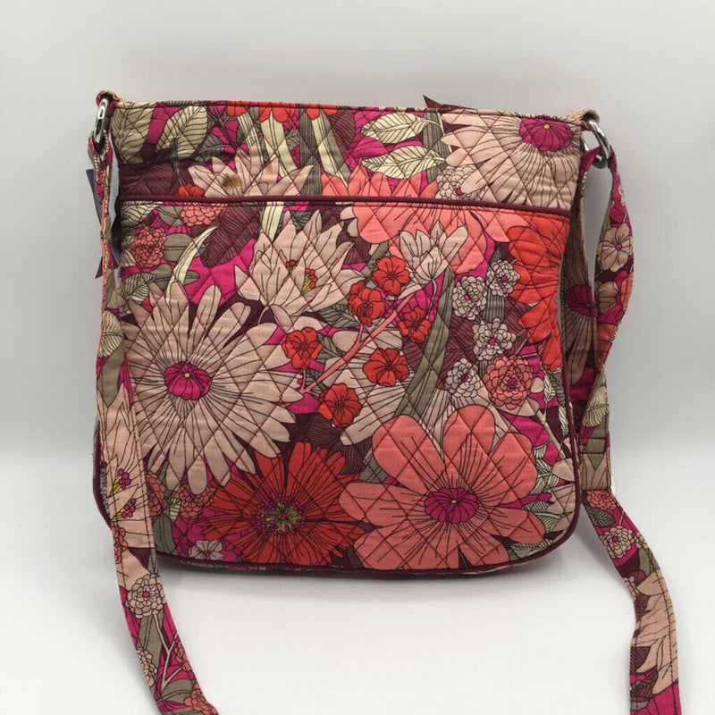 quilted charging flower print crossbody