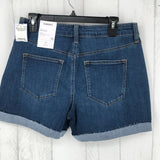 R32 10 High rise cuffed shorts