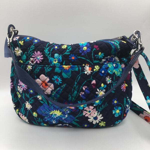 flap floral crossbody w/ slip pockets