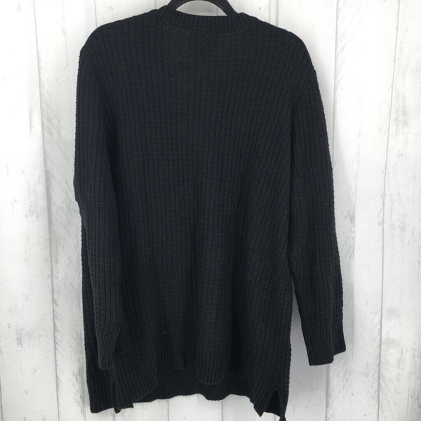 18/20 (L) Textured side buttoned L/S