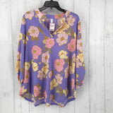 NWT L tab slv v-neck floral top