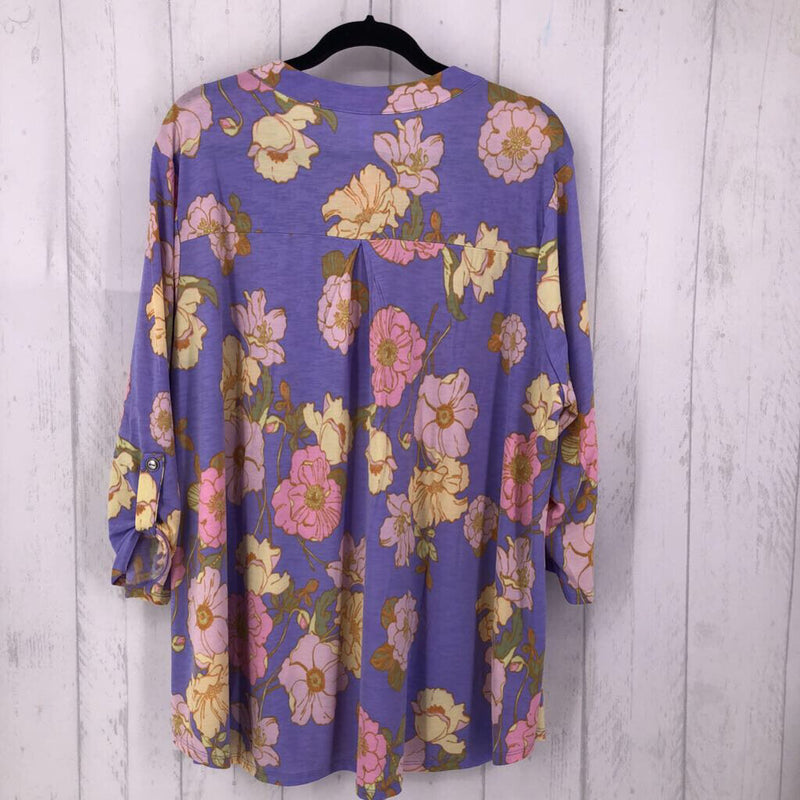 NWT 3x tab slv v-neck floral top