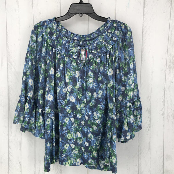 L Daisy print smocked top elbow flare slv