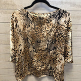 R89 3 (XL) Animal print dolman pullover