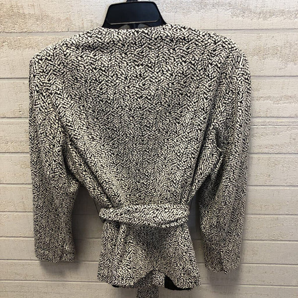 16 Belted cardigan l/s