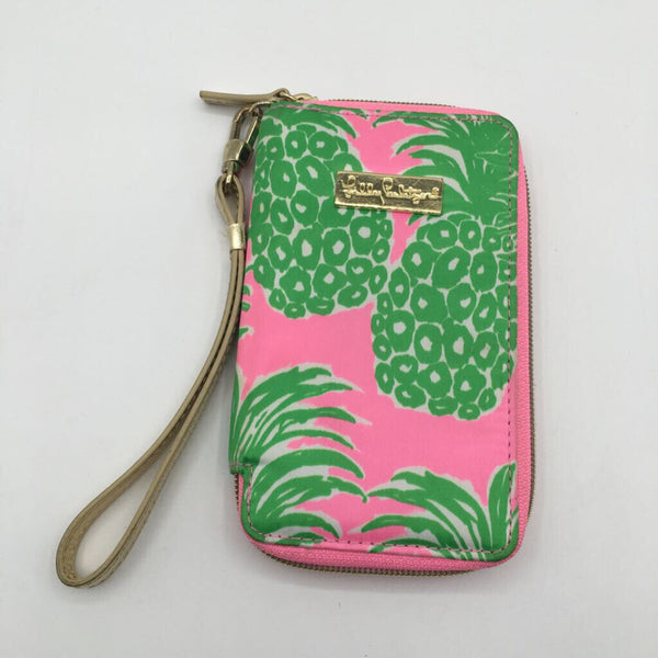 Pineapple print phone wristlet