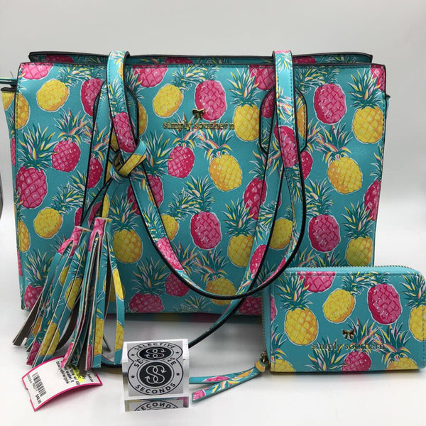 2pc pineapple tote w/ zip around wallet