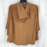 R119 L snap closure poncho/top