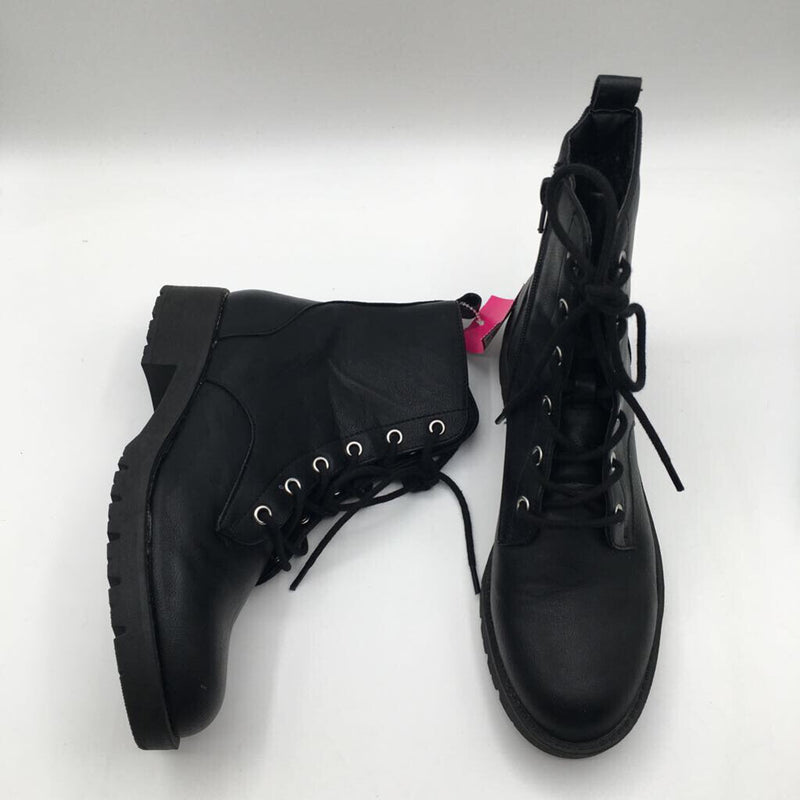 5.5 side zip combat boots