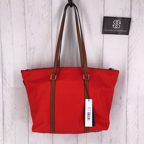 NWT lg zip tote w/ key fob