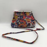 kiss lock crossbody