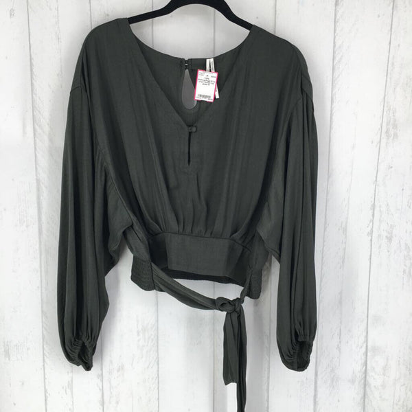 M l/s crop 1 button top