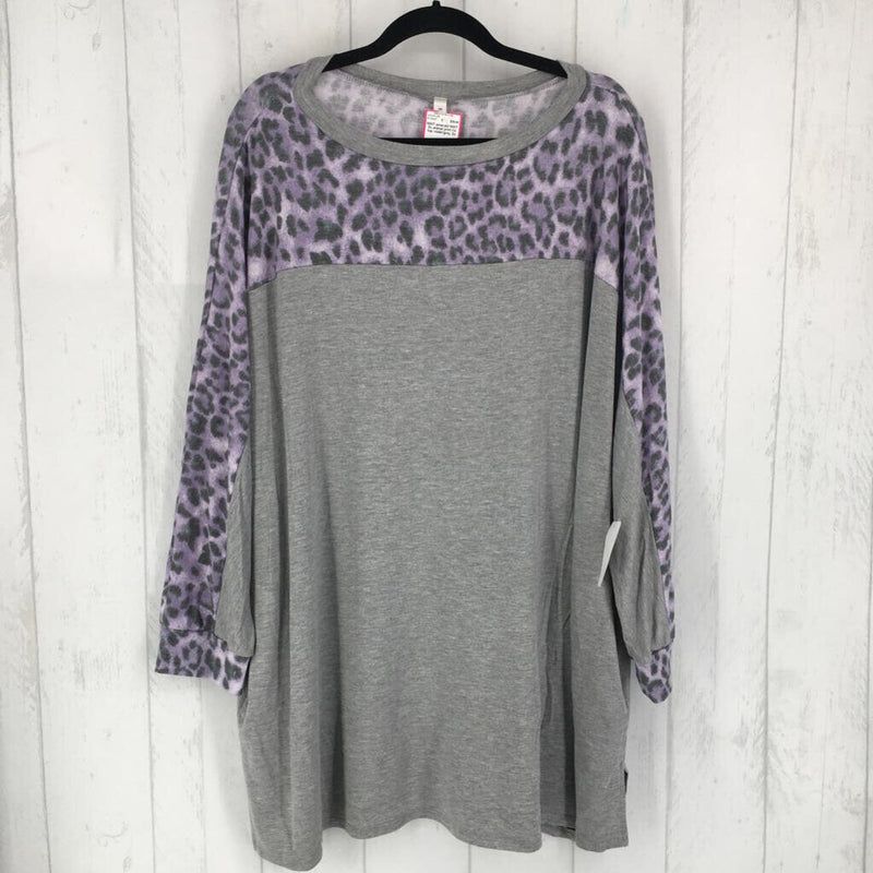 NWT 3x animal print l/s top