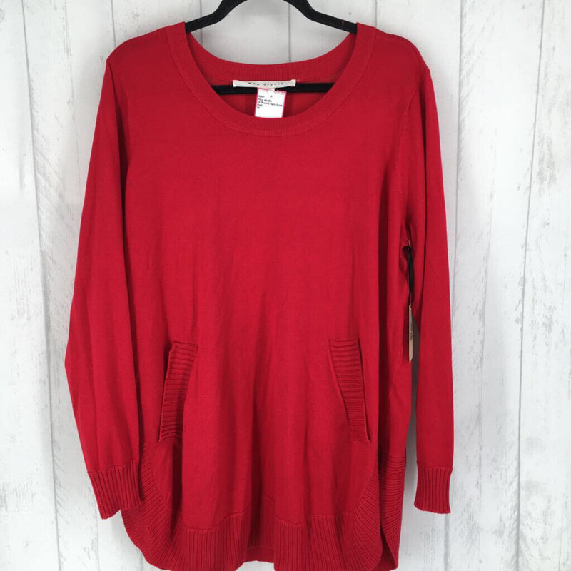 1X Round hem front pocket sweater