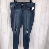 22R Distressed straight leg