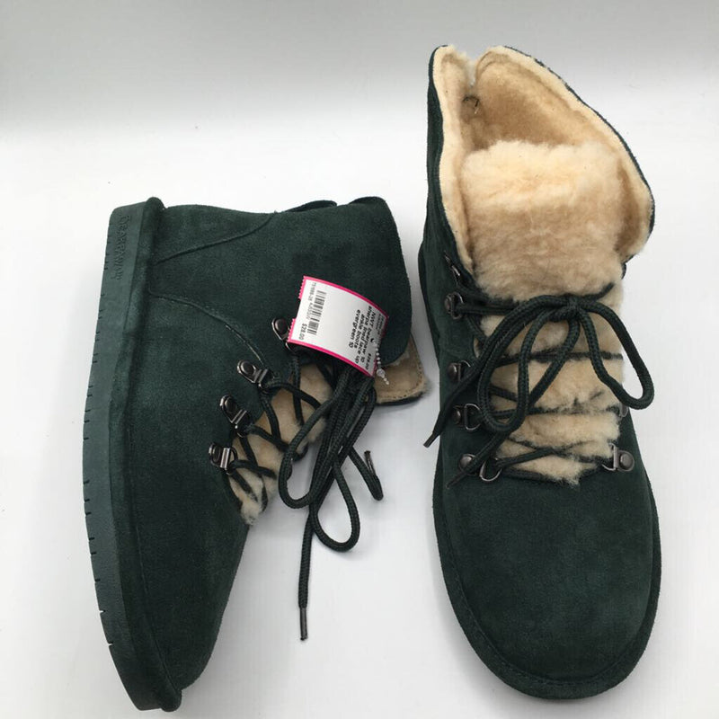 10 sherpa lined lace up ankle boots