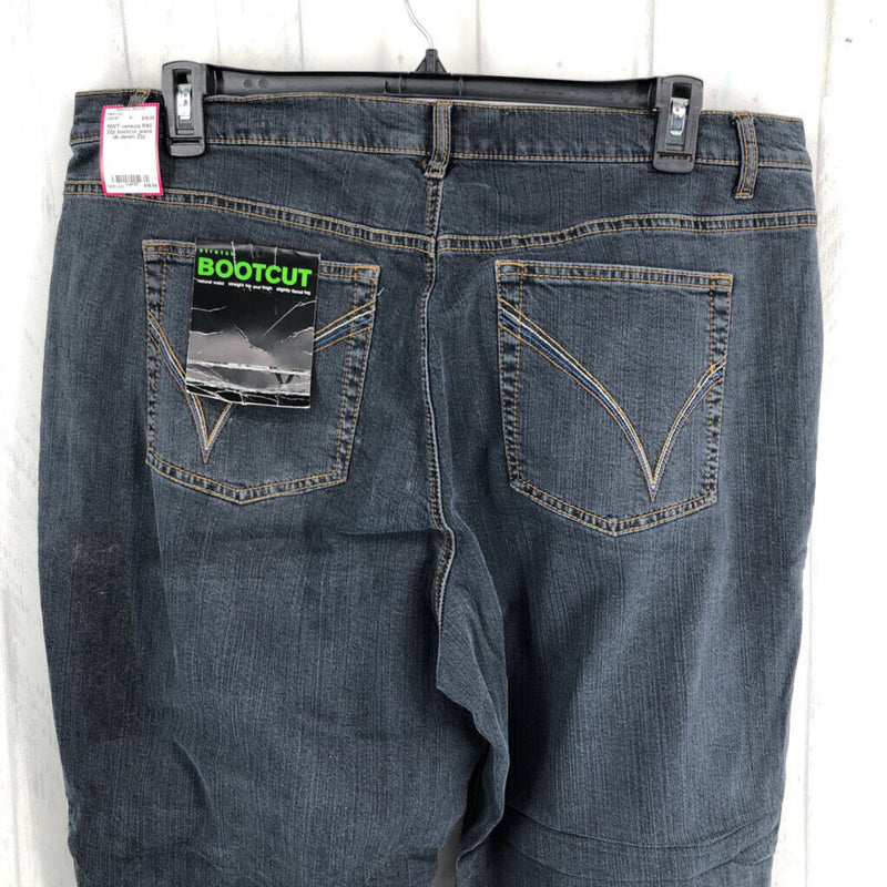 R50 22p bootcut jeans