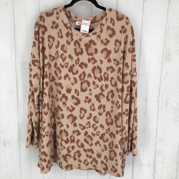 R33 1x l/s animal print top