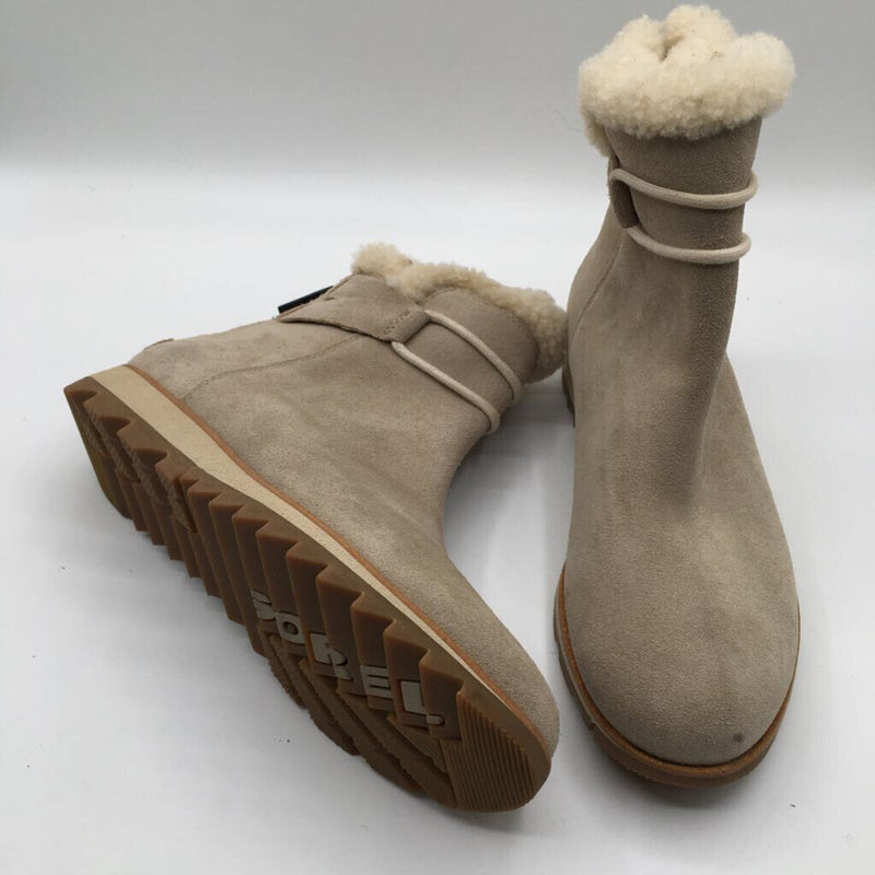 6 sherpa lined back zip ankle boots