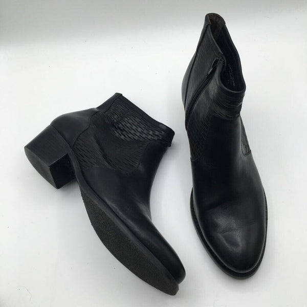 9 side zip ankle boots