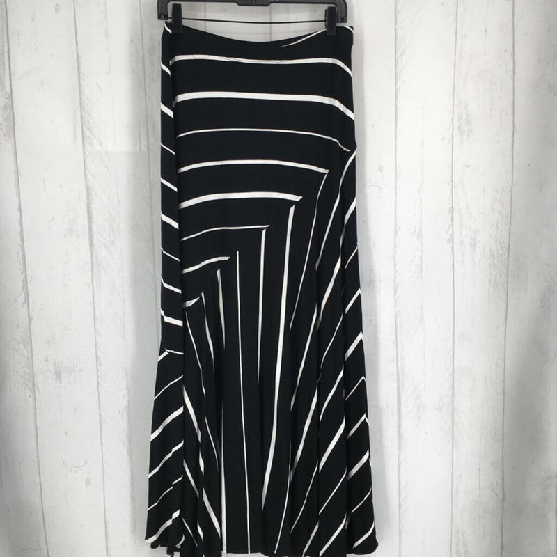 1(M) Striped maxi skirt