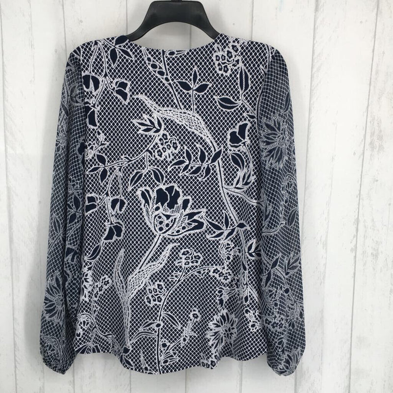 S l/s flower print half button top