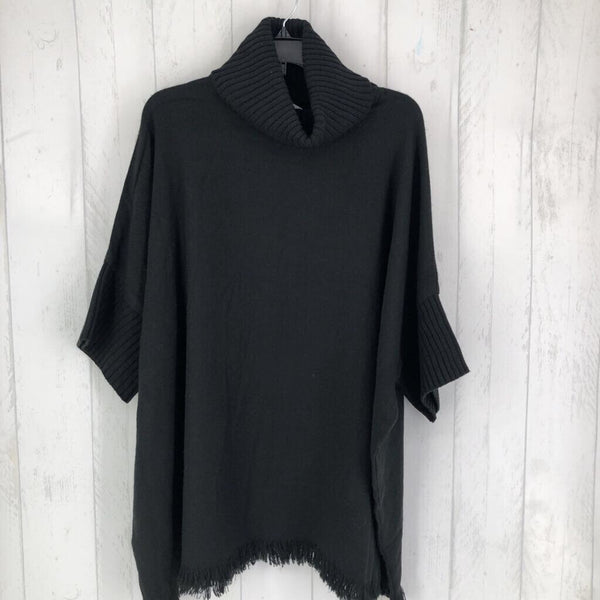 R68 OS t-neck fringe poncho