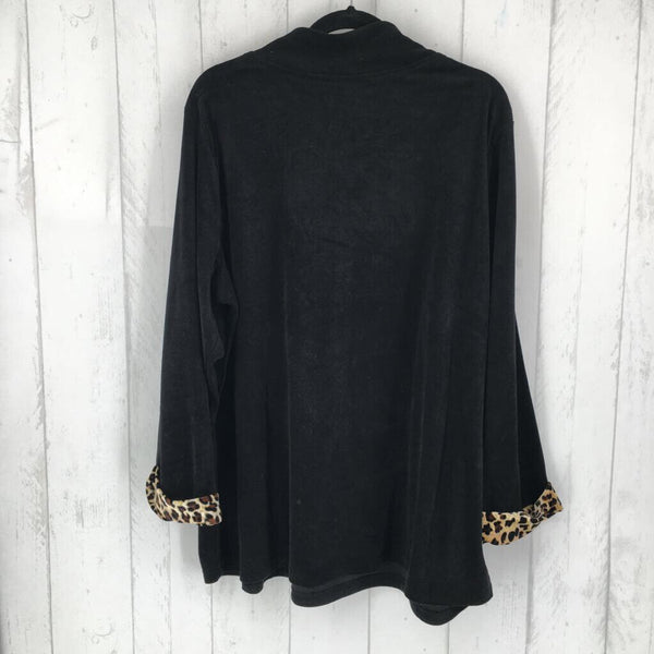 1x animal print mock neck top