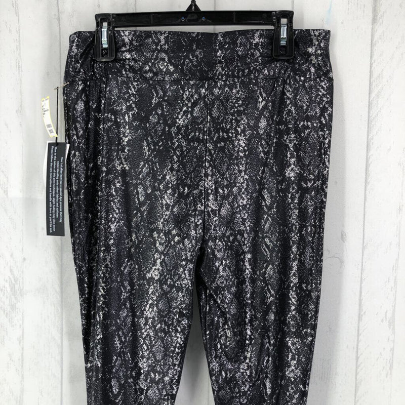 XL Snakeskin print legging