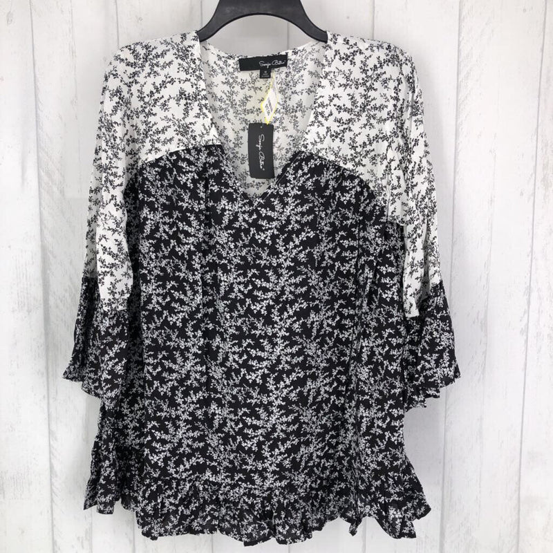 R71 M Flo print v-neck flutter hem top