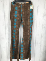 R65 28x36 Snake print flare leg jeans