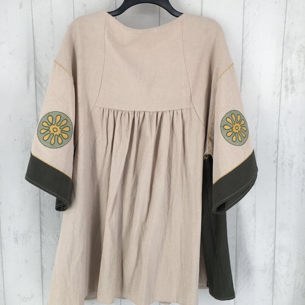 M Embroidered elbow slv dress