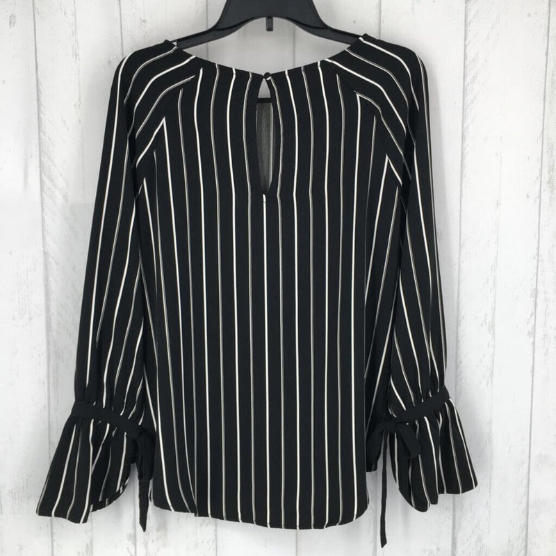 M Striped bow slv top