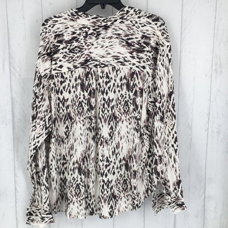 M Printed button down l/s top