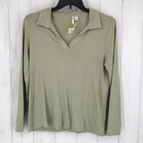 M Collared v-neck l/s top