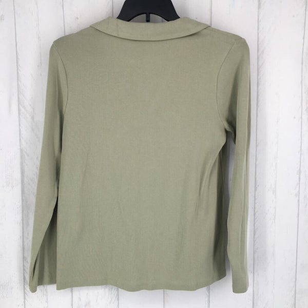 M Collared v-neck l/s top